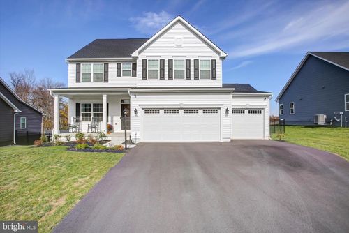 1585 Shannon Dr S, GREENCASTLE, PA, 17225-8825 | Card Image