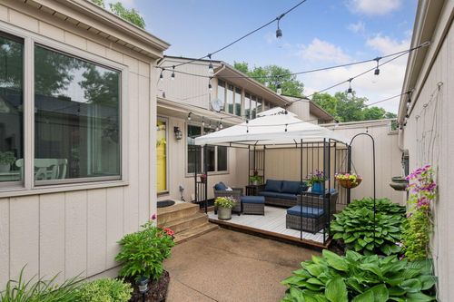 1623 Black Oaks Pl N, Plymouth, MN, 55447-2876 | Card Image