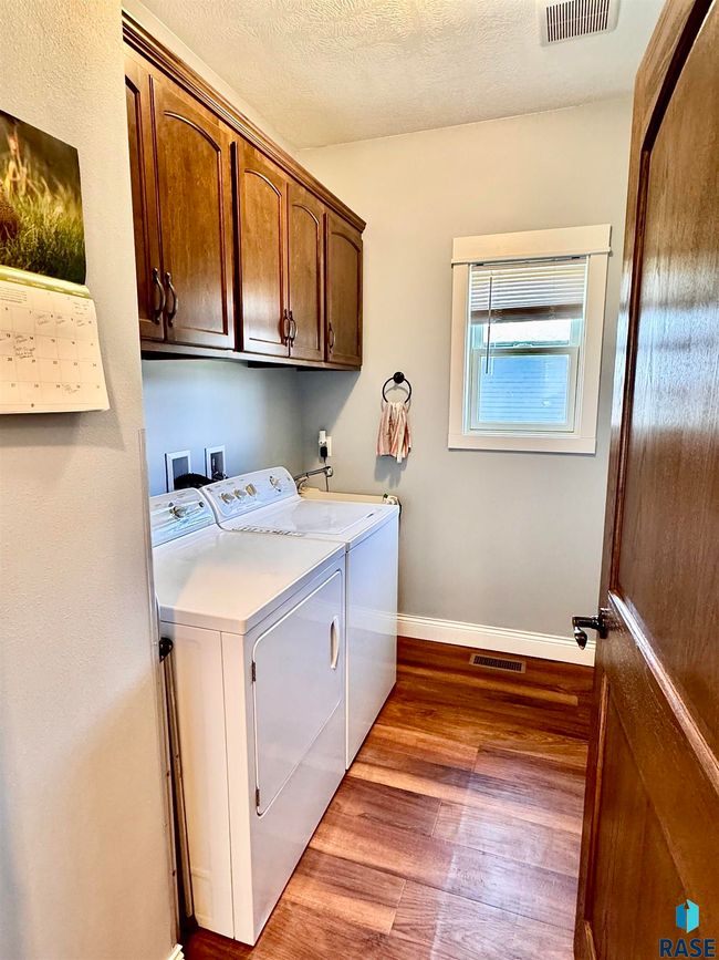 1403 Bitterroot Rd, House other with 5 bedrooms, 4 bathrooms and null parking in Dell Rapids SD | Image 14