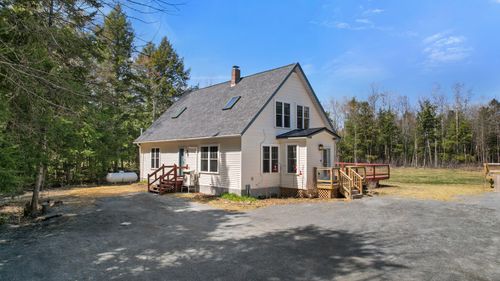 573 Exeter Road, Corinth, ME, 04427 | Card Image