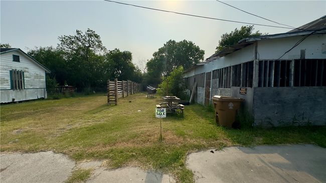 707 - 703 Francesca St, Home with 0 bedrooms, 0 bathrooms and null parking in Corpus Christi TX | Image 6