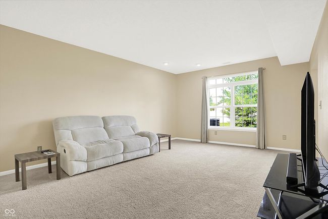 7022 Forrester Ln, Condo with 3 bedrooms, 3 bathrooms and null parking in Indianapolis IN | Image 6