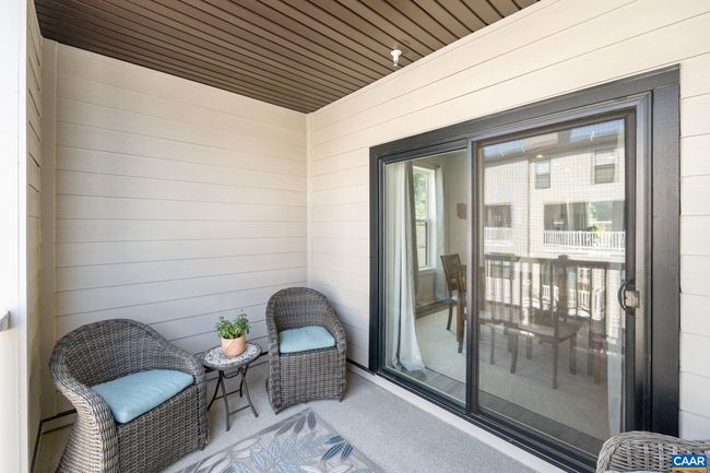 B - 802 Wesley Ln, Condo with 3 bedrooms, 3 bathrooms and null parking in CHARLOTTESVILLE VA | Image 16