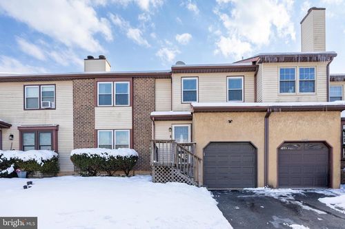 2590 Terraced Hill Ct, Pottstown, PA, 19464-3146 | Card Image