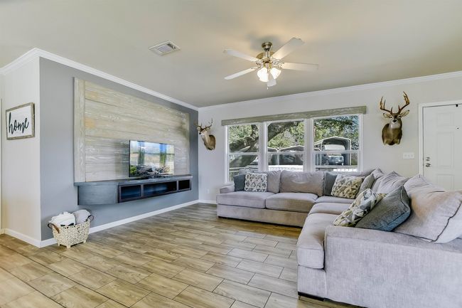 604 County Road 136 A, House other with 4 bedrooms, 2 bathrooms and null parking in Kingsland TX | Image 6