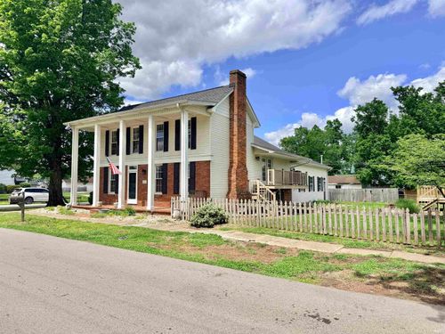 326 Harrah St, Worthington, IN, 47471-1505 | Card Image