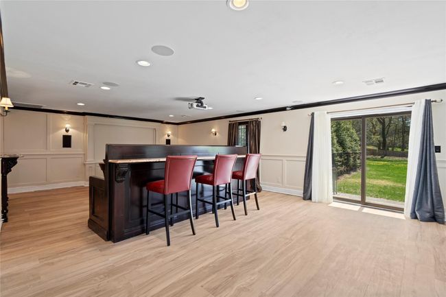 Recreation Room with custom bar | Image 11