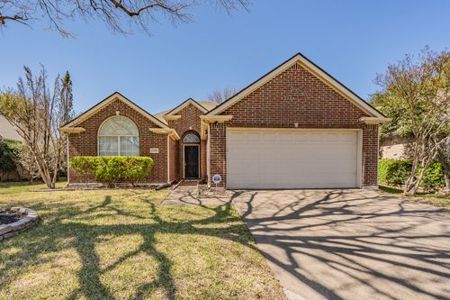 2900 Dunbar Dr, McKinney, TX, 75072-7216 | Card Image