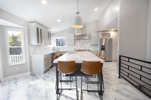 6389 Mill Valley Ct, Salt Lake City, UT, 84118-9323 | Card Image