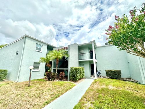 201-2830 Somerset Park Dr, TAMPA, FL, 33613-5073 | Card Image