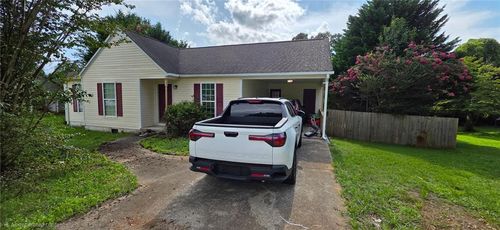 5831 Fieldstone Ct, Clermont, GA, 30527-2225 | Card Image