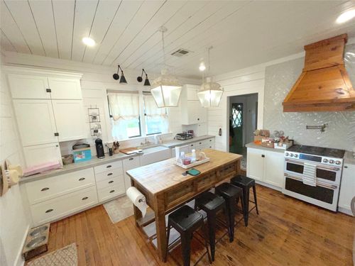 1591 Highway 144, Meridian, TX, 76665-4602 | Card Image