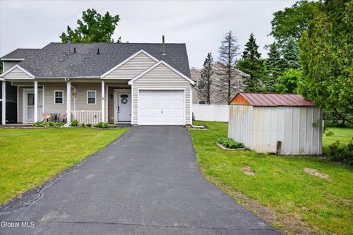 17 Diane Ct, Cohoes, NY, 12047-1852 | Card Image