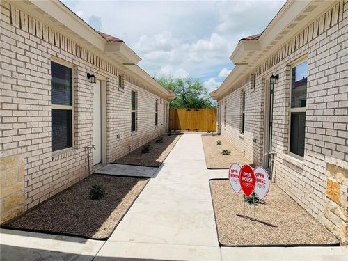 2-1309 W Garfield Ave, Alton, TX, 78573-1840 | Card Image
