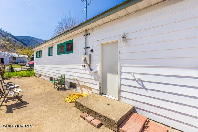 203 S First St, House other with 4 bedrooms, 2 bathrooms and null parking in Osburn ID | Image 32