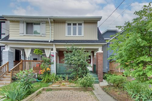 127 King Edward Ave, East York, ON, M4C5J7 | Card Image