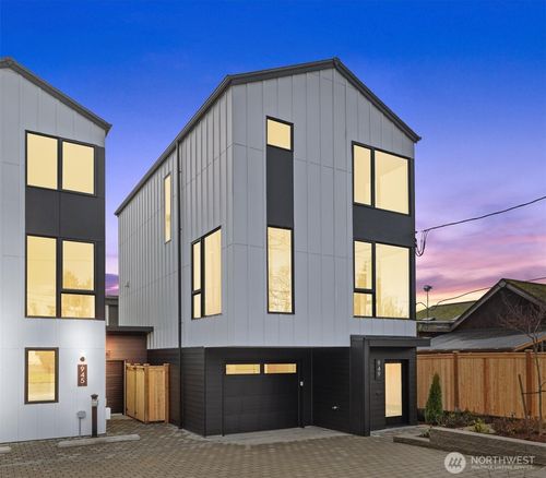 949 Nw 61st St, Seattle, WA, 98107-2855 | Card Image