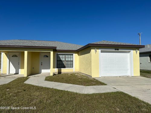 b-816 Angela Ave, Rockledge, FL, 32955-2792 | Card Image