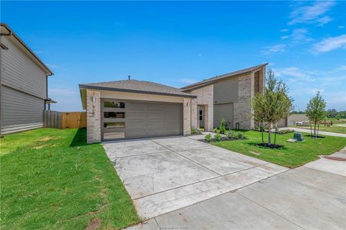 920 Lady Bird Ln, College Station, TX, 77845-1427 | Card Image