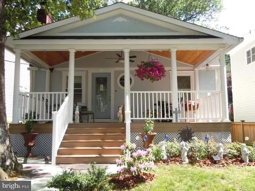 5712 7th St N, ARLINGTON, VA, 22205-1018 | Card Image