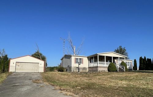 6911 N Graham Rd, Madison, IN, 47250-8461 | Card Image