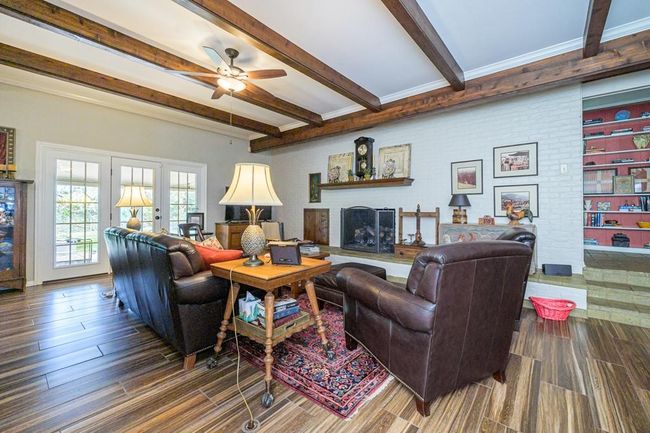 161 Red Bird Rdg, House other with 3 bedrooms, 3 bathrooms and null parking in Beeville TX | Image 11