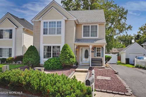 129 Hamlet Ct, Toms River, NJ, 08753-6405 | Card Image
