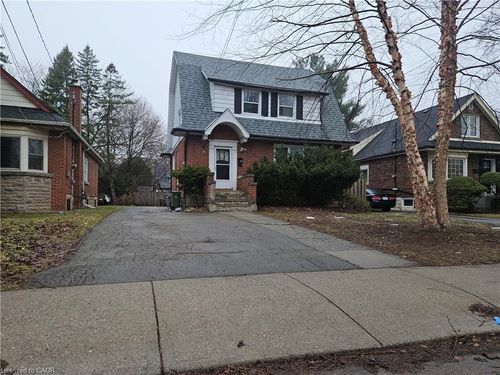 2-35 Kingsmount St N, Hamilton, ON, L8S3L2 | Card Image