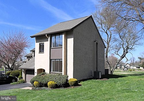 71 Golf Club Dr, LANGHORNE, PA, 19047-2162 | Card Image