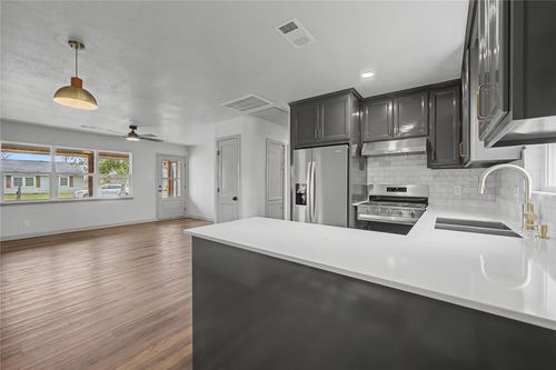 1108 Nottingham Dr, Angleton, TX, 77515-3518 | Card Image