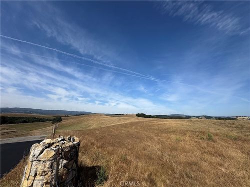 1 Las Tablas Rd, Templeton, CA, 93465 | Card Image