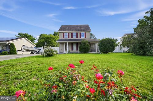 221 Killdeer Rd, STEPHENS CITY, VA, 22655-2437 | Card Image