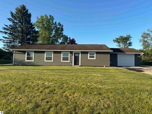 3092 E Deerfield, Mt Pleasant, MI, 48858 | Card Image