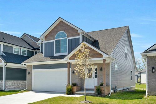 27621 Maryjane Ln E, New Baltimore, MI, 48047-2917 | Card Image