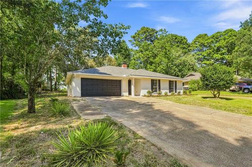 512 Fendler Pkwy, Pineville, LA, 71360-4724 | Card Image