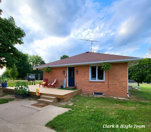 114 S Hubbardston Rd, Pewamo, MI, 48873-9731 | Card Image