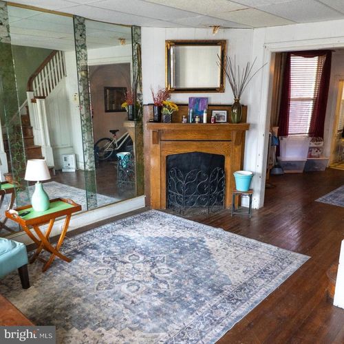 2015 S 57th St, PHILADELPHIA, PA, 19143-5615 | Card Image