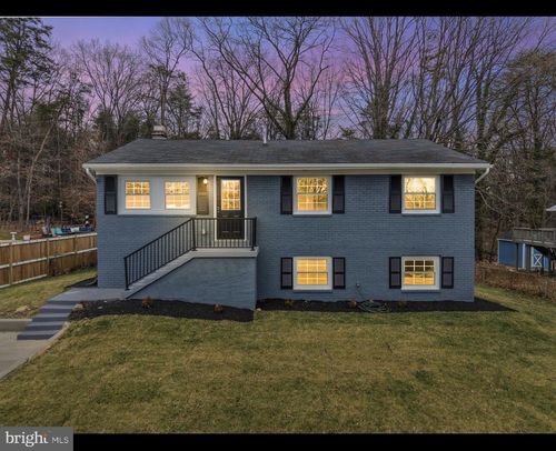 4604 Kentwood Ln, WOODBRIDGE, VA, 22193-5004 | Card Image