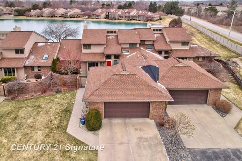 23-2735 Inverness Dr, Bay City, MI, 48706-9371 | Card Image