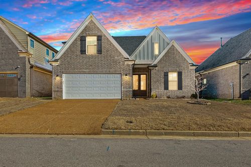 125 Briar Hollow Ln, Oakland, TN, 38060-2523 | Card Image