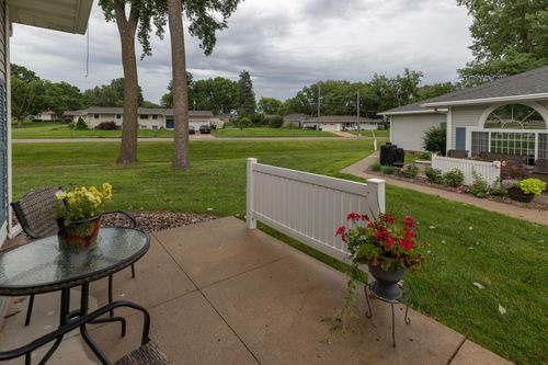 1925 Cabernet Ln Nw, Rochester, MN, 55901-1906 | Card Image