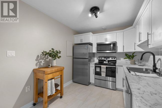 110 - 4-24 Waterview Hts, Condo with 2 bedrooms, 1 bathrooms and null parking in Charlottetown PE | Image 9