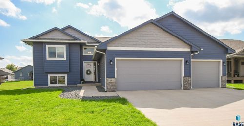 601 Brannon Dr, Harrisburg, SD, 57032-8171 | Card Image