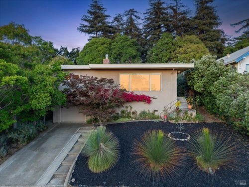 118 El Verano, Vallejo, CA, 94590-3423 | Card Image