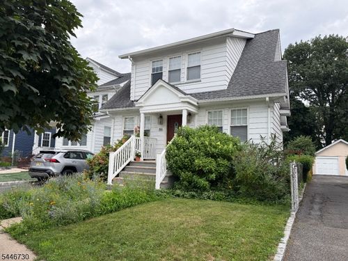 86 Jacoby St, Maplewood, NJ, 07040-3052 | Card Image