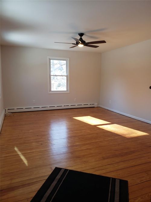 9 Reservoir Rd, Stony Point, NY, 10980-3220 | Card Image