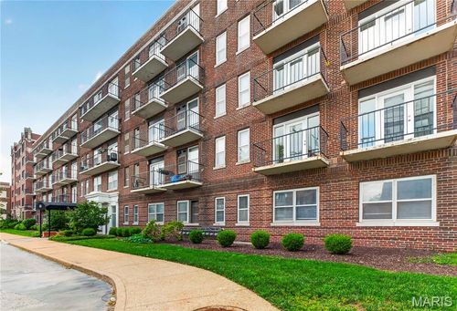 50-5630 Pershing Ave, Saint Louis, MO, 63112-1760 | Card Image
