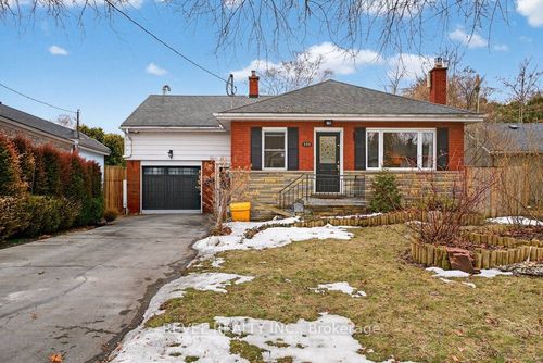 399 Pepper Dr, Burlington, ON, L7R3E1 | Card Image