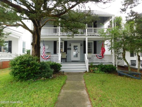 221 Front St, Beaufort, NC, 28516-2122 | Card Image