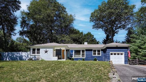 21 Derrygally Cir, Kinnelon, NJ, 07405-3018 | Card Image